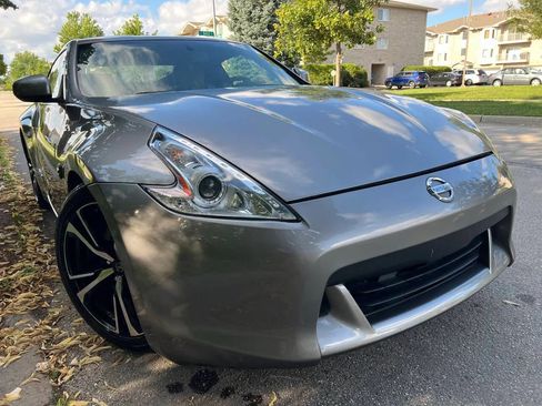Used 2009 Nissan 370Z Touring w/ Sport Pkg image 1