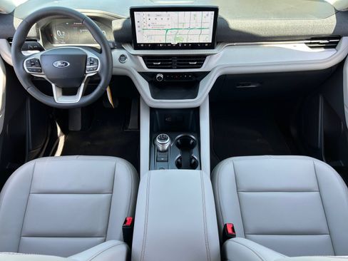New 2026 Ford Explorer Active w/ Active Comfort Package RWD image 20
