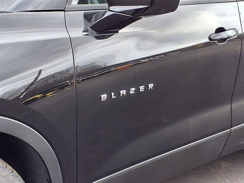 New 2026 Chevrolet Blazer LT image 7
