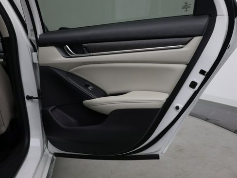Used 2021 Honda Accord EX-L image 34