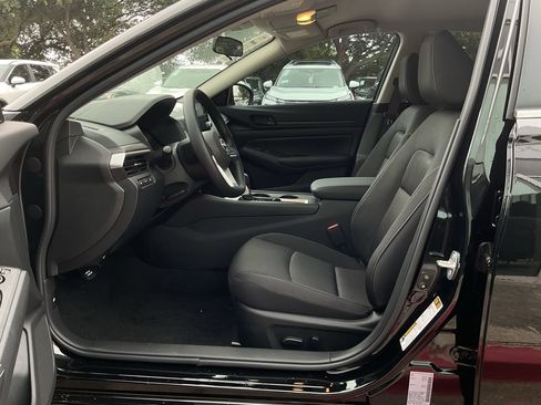 New 2026 Nissan Altima 2.5 SV FWD image 8