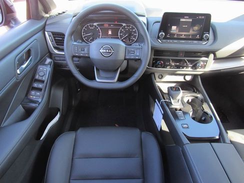 New 2026 Nissan Rogue SV image 10