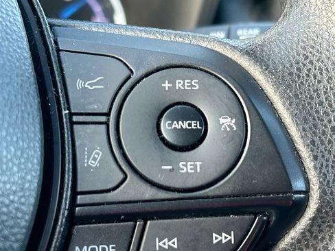 Used 2024 Toyota RAV4 LE AWD/4WD image 17