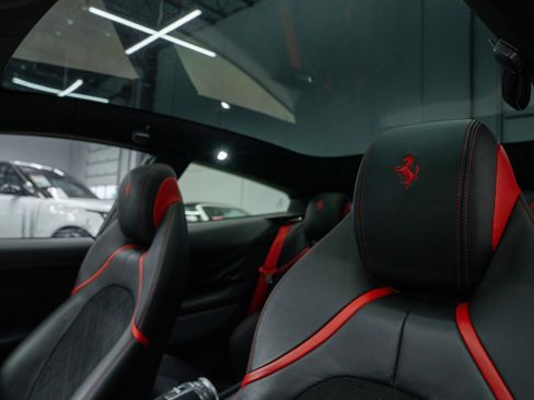 Used 2020 Ferrari GTC4Lusso T RWD image 17