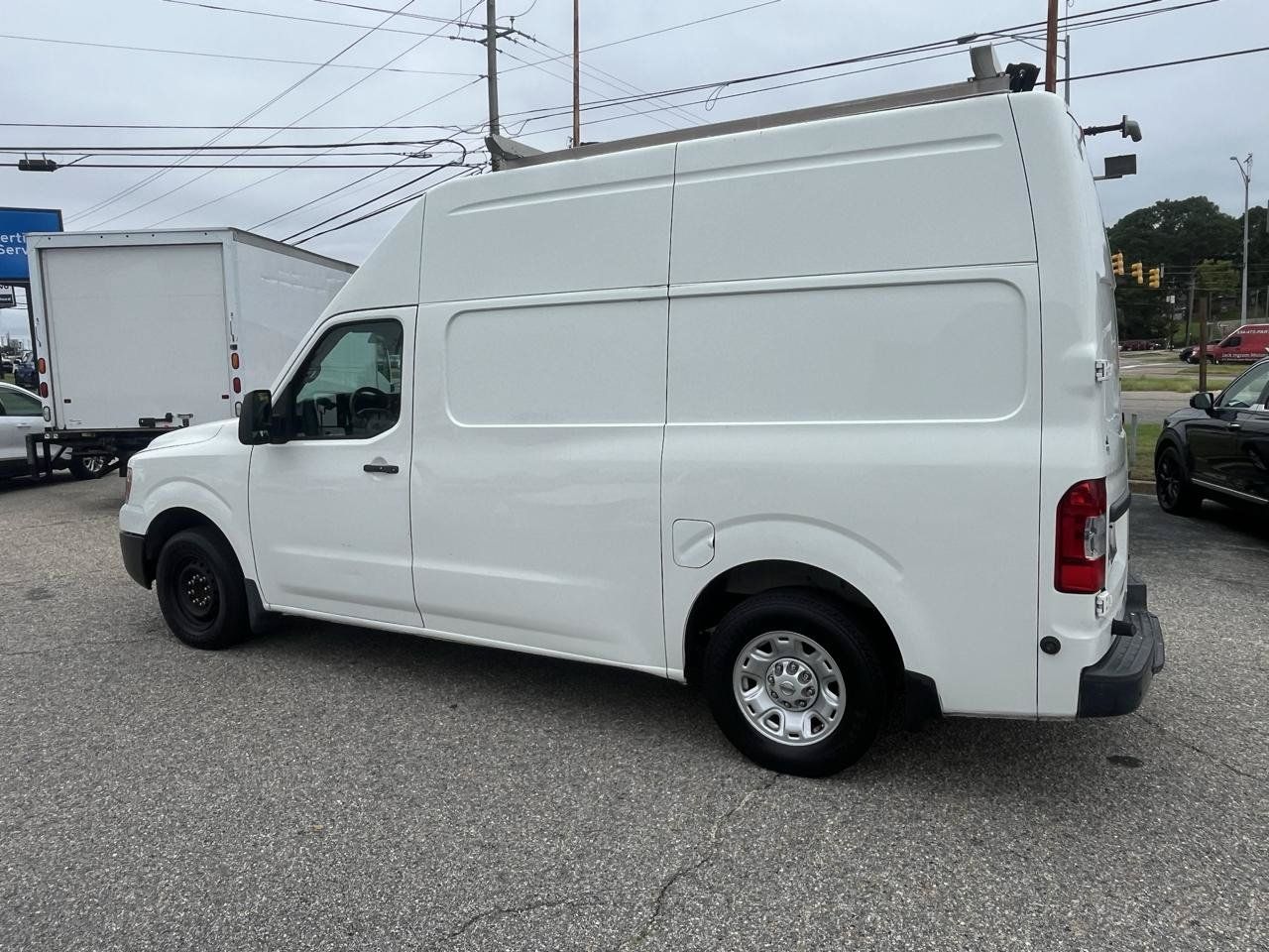 Used 2018 Nissan NV 2500 SV RWD image 13