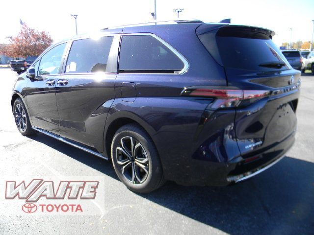 New 2026 Toyota Sienna Platinum AWD/4WD image 4