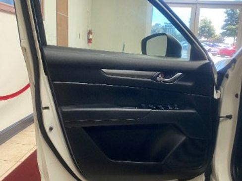 Used 2018 MAZDA CX-5 Sport FWD image 10