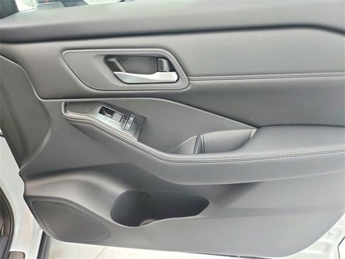 New 2026 Nissan Rogue SV image 36