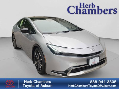 Used 2024 Toyota Prius Prime FWD image 1