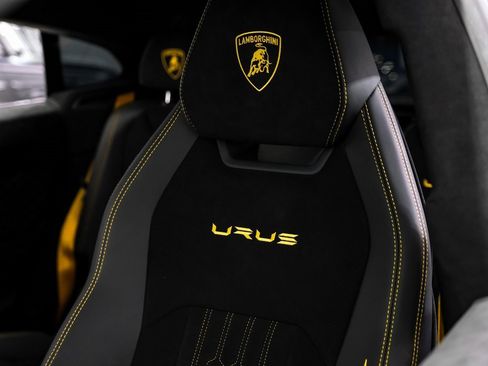 Used 2024 Lamborghini Urus Performante image 35