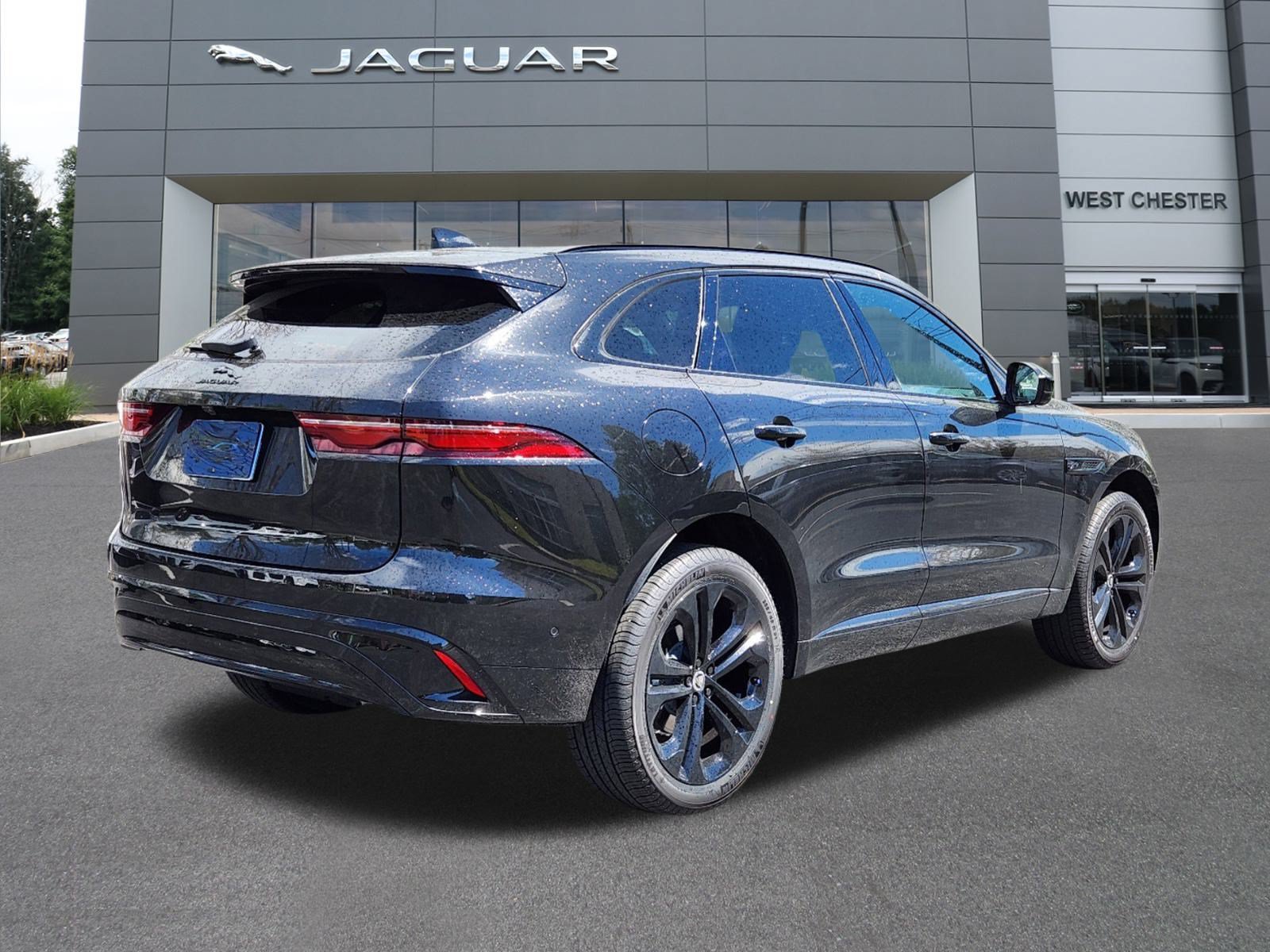 Used 2025 Jaguar F-PACE R-Dynamic S AWD/4WD image 4