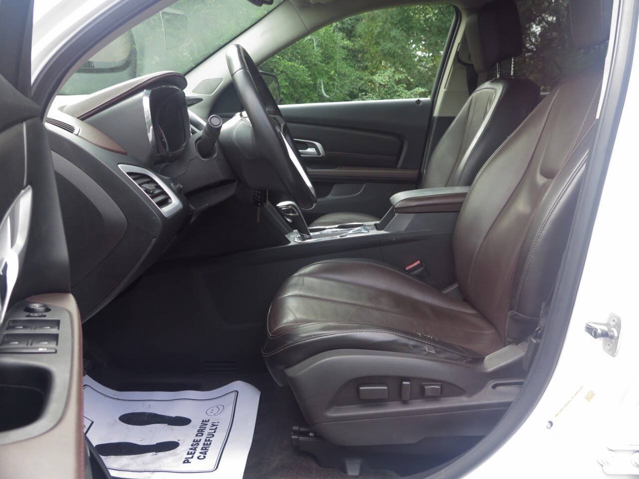 Used 2011 GMC Terrain SLT w/ Cargo Package FWD image 12