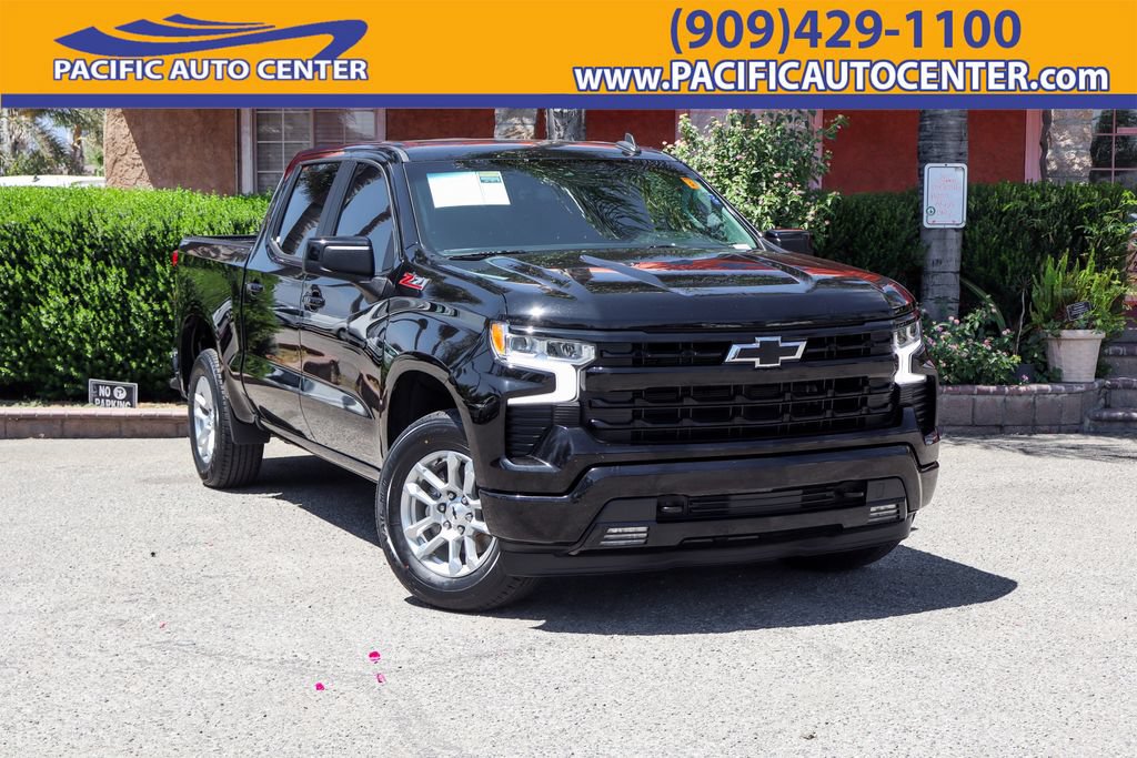 Used 2023 Chevrolet Silverado 1500 RST w/ Convenience Package II AWD/4WD image 1