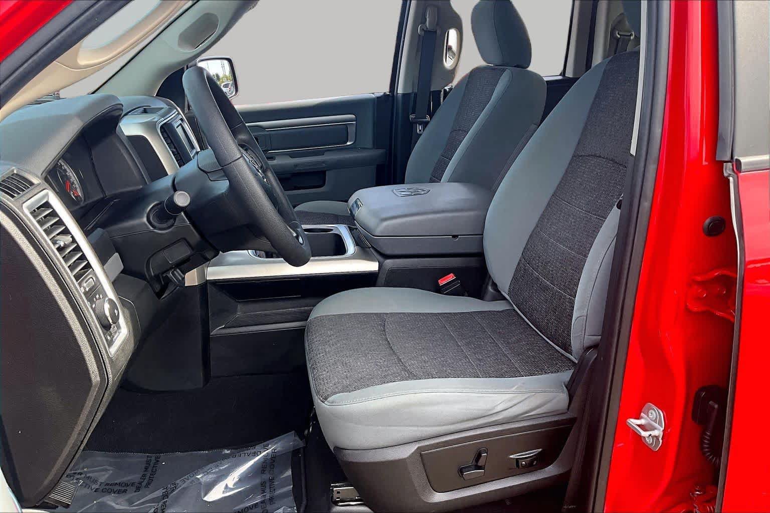 Used 2020 RAM 1500 Warlock RWD image 7