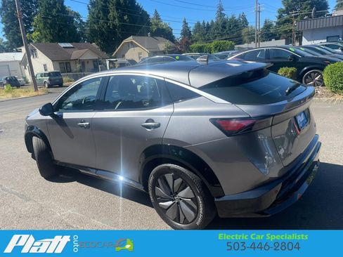 Used 2023 Nissan Ariya AWD image 7