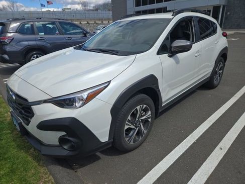 Used 2024 Subaru Crosstrek 2.0i Premium image 9