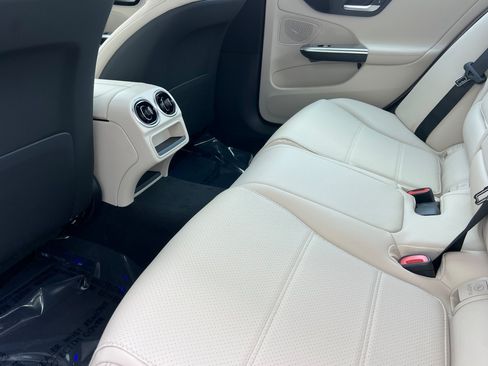 New 2026 Mercedes-Benz C 300 Sedan image 25