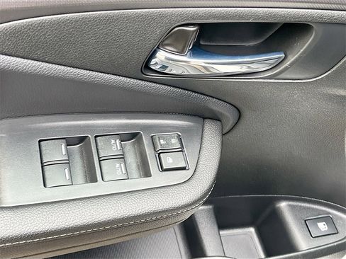 Used 2024 Honda Ridgeline Sport image 17