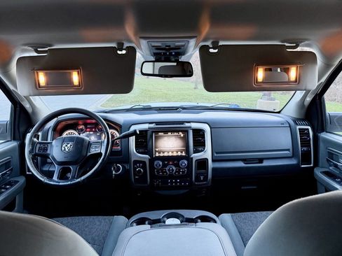 Used 2016 RAM 3500 SLT w/ Quick Order Package 29G SLT image 8