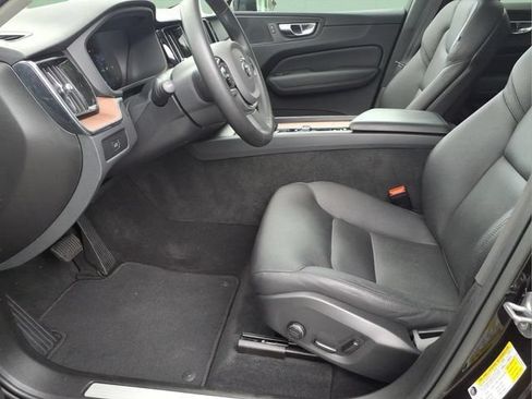 Used 2023 Volvo XC60 B5 Plus w/ Climate Package AWD/4WD image 20