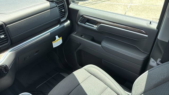 New 2026 Chevrolet Silverado 1500 RST AWD/4WD image 9