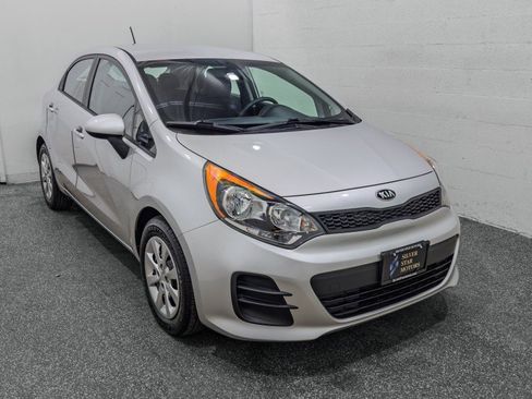 Used 2016 Kia Rio LX image 2