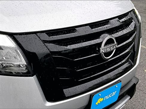 Used 2024 Nissan Pathfinder SL w/ SL Premium Package image 33