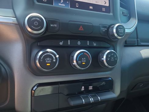 Used 2023 RAM 1500 Lone Star AWD/4WD image 25