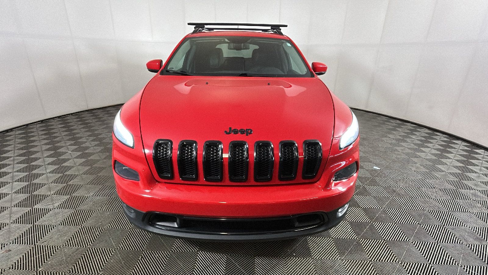 Used 2018 Jeep Cherokee Limited w/ High Altitude Package AWD/4WD image 8