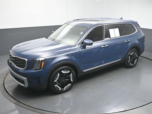 Used 2025 Kia Telluride S AWD/4WD image 49