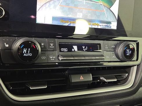 Used 2025 Toyota Grand Highlander AWD image 20