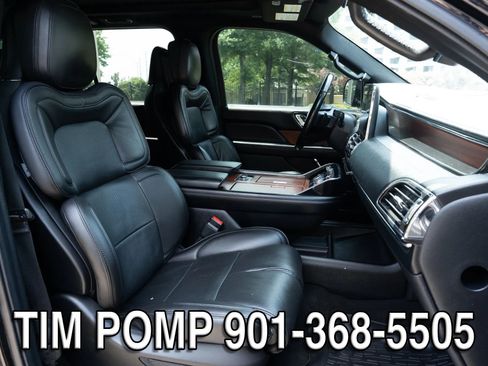Used 2018 Lincoln Navigator Reserve AWD/4WD image 22