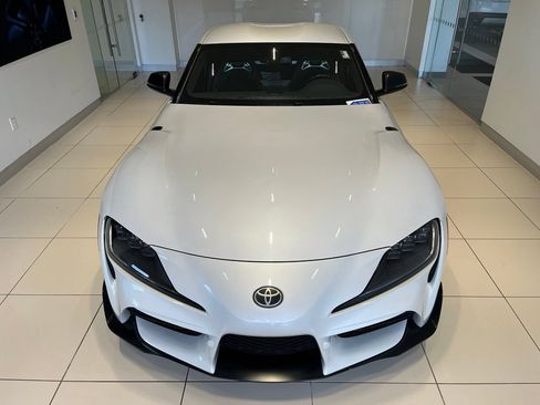 Used 2020 Toyota Supra RWD image 11