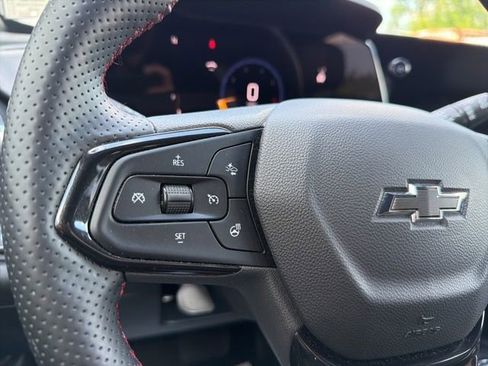 Used 2024 Chevrolet Trax RS w/ Sunroof Package FWD image 28
