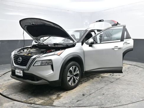 Used 2023 Nissan Rogue SV image 33