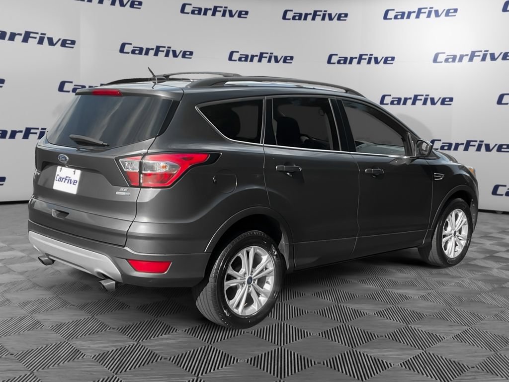 Used 2018 Ford Escape SE w/ Ford Safe & Smart Package AWD/4WD image 6