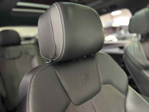 Used 2018 Audi SQ5 Prestige w/ Prestige Package image 30