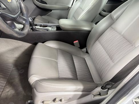 Used 2018 Chevrolet Impala LS FWD image 11