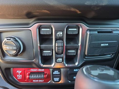New 2026 Jeep Wrangler Unlimited Rubicon 392 w/ Quick Order Package 27X Moab AWD/4WD image 17