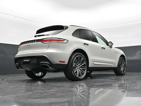 New 2026 Porsche Macan AWD/4WD image 39
