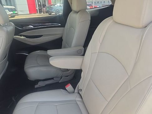 Used 2019 Buick Enclave Premium w/ Trailering Package, 5000 lbs. FWD image 10