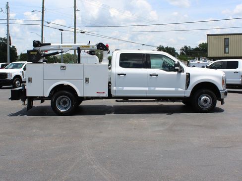 Used 2025 Ford F350 XLT AWD/4WD image 8