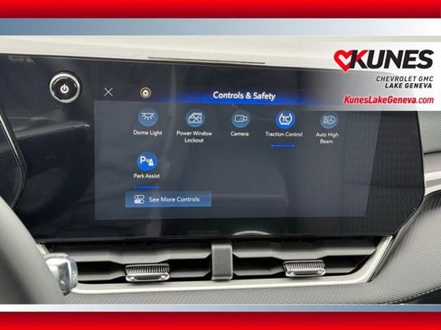 New 2026 Chevrolet Equinox LT w/ LPO, Floor Liner Package image 31