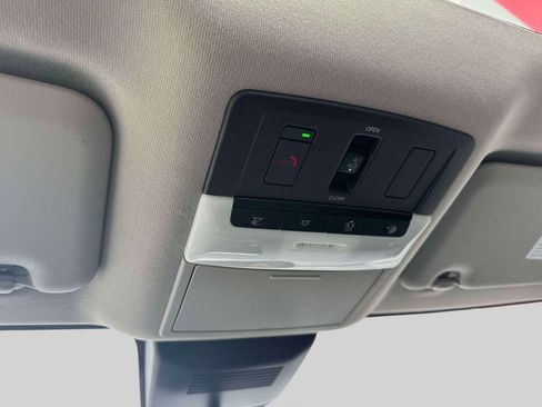 Certified 2025 Nissan Sentra SR w/ SR Premium Package image 32