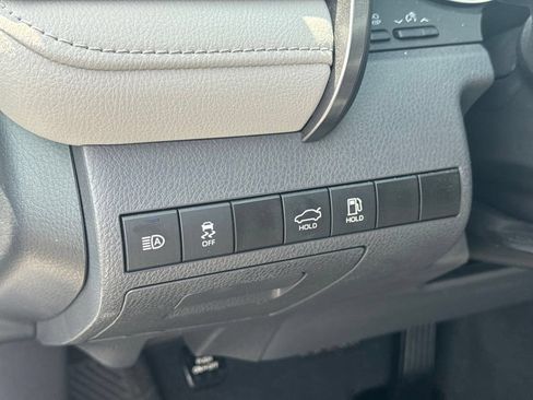 Certified 2023 Toyota Camry LE FWD image 40