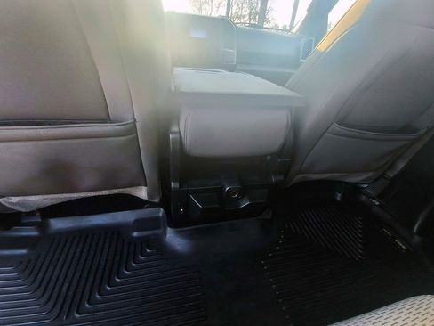 Used 2018 Ford F150 XLT w/ XTR Package image 25