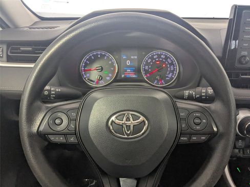 Certified 2022 Toyota RAV4 XLE w/ Convenience Package image 15