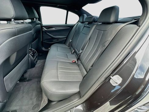 Used 2023 BMW 530i w/ Convenience Package RWD image 25