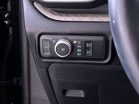 Used 2022 Ford Explorer Platinum w/ Equipment Group 601A image 32