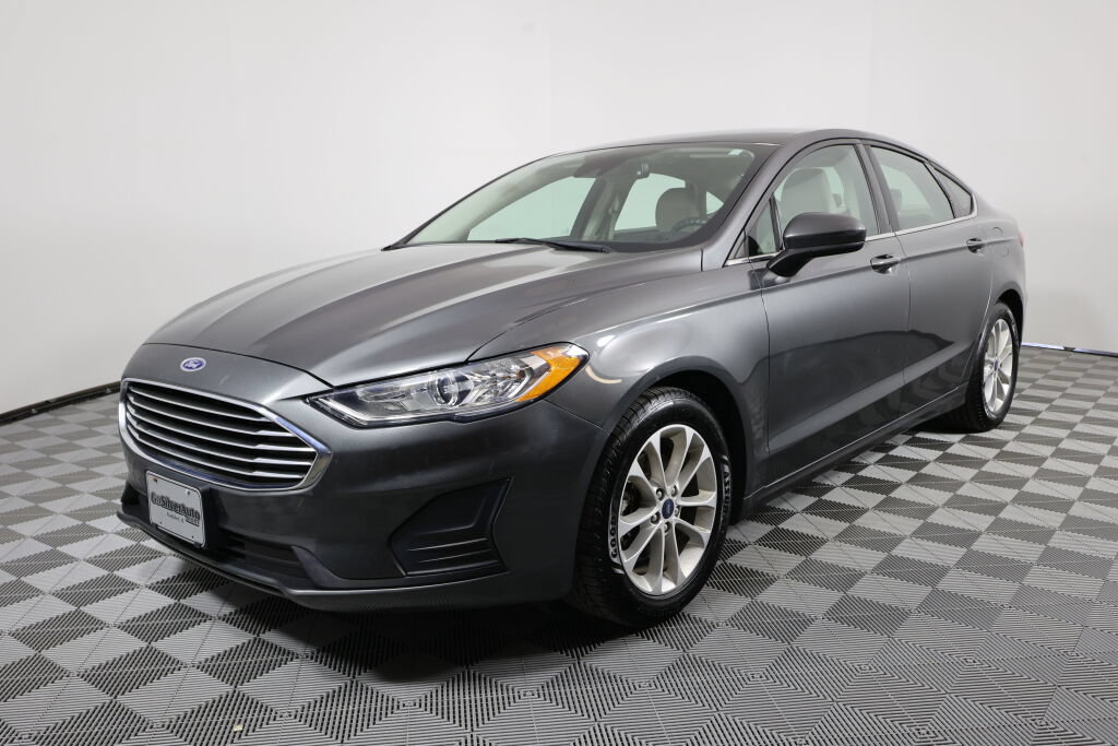 Used 2019 Ford Fusion SE FWD image 5